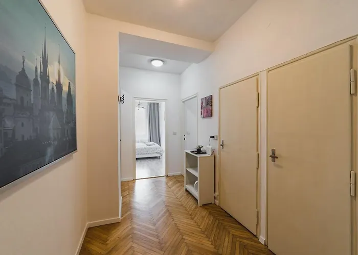 Dlouha Hemingway Lägenhet Prag